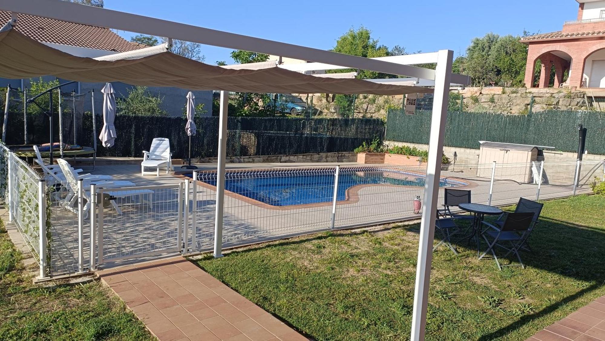 Casa Con Jardin Y Piscina Privada. Vila Santa Eulalia de Ronsaná Exterior foto